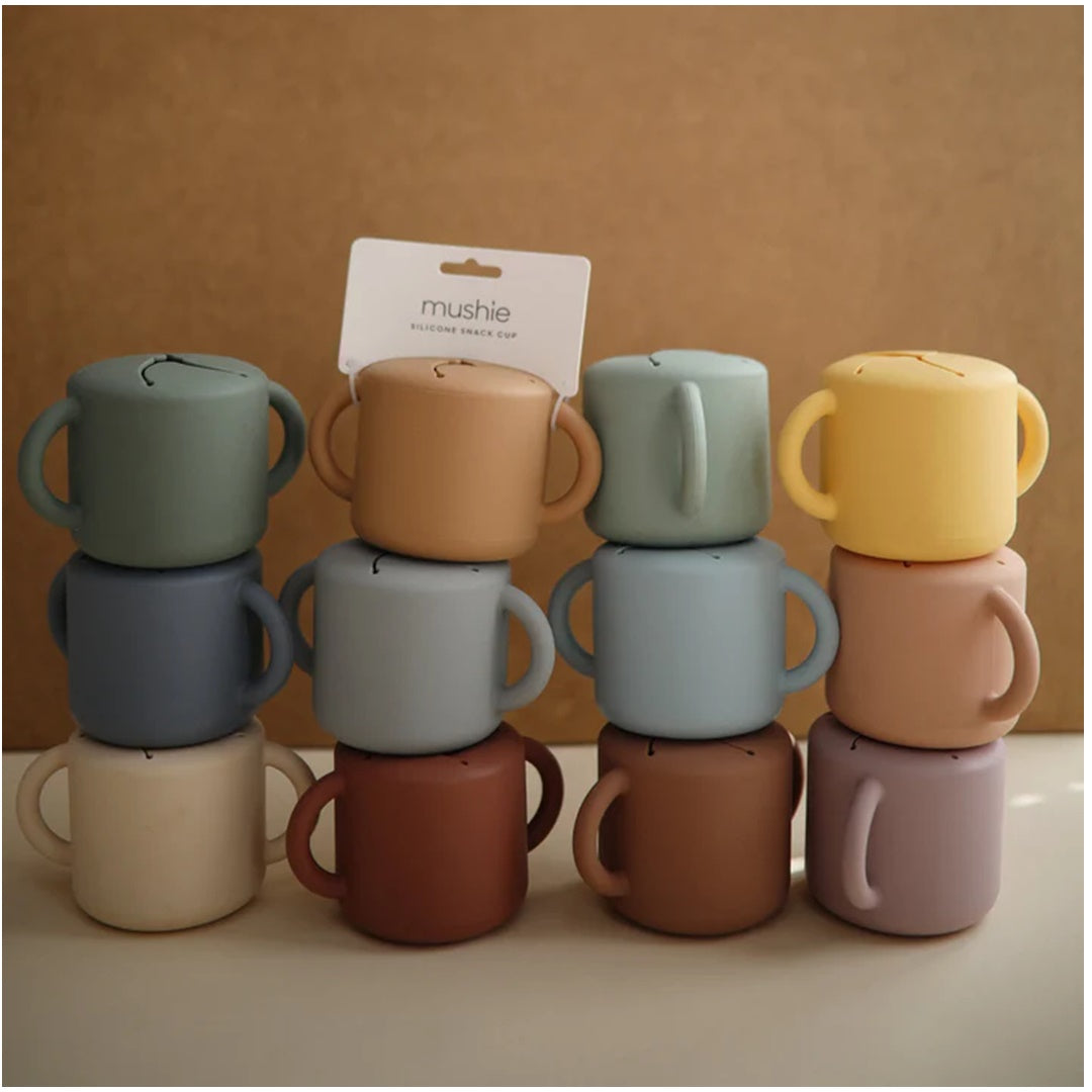 Porta Snack Infantil Mushie Cambridge Blue - Perfect for On-the-Go Use